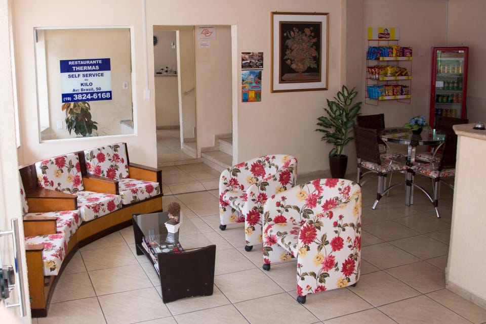 Living room, Lobby or reception