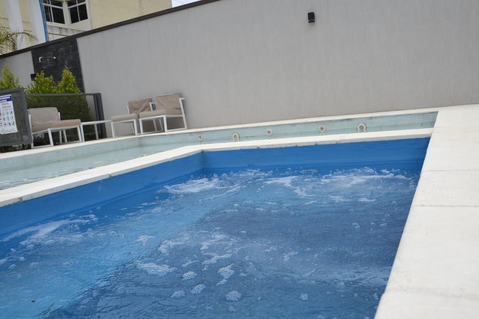 Swimming pool, Swimming pool