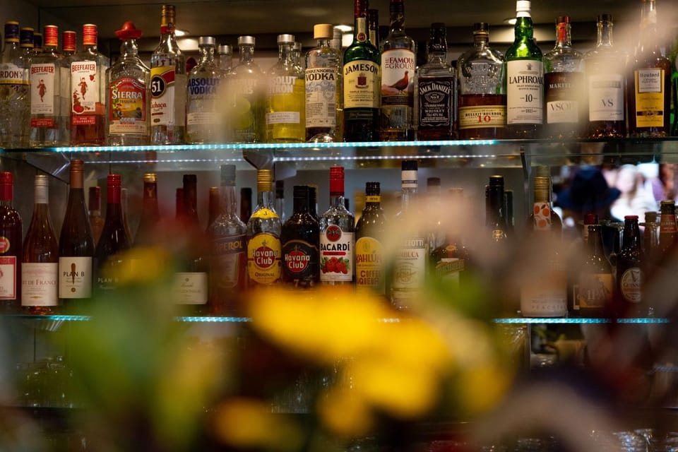 Lounge or bar