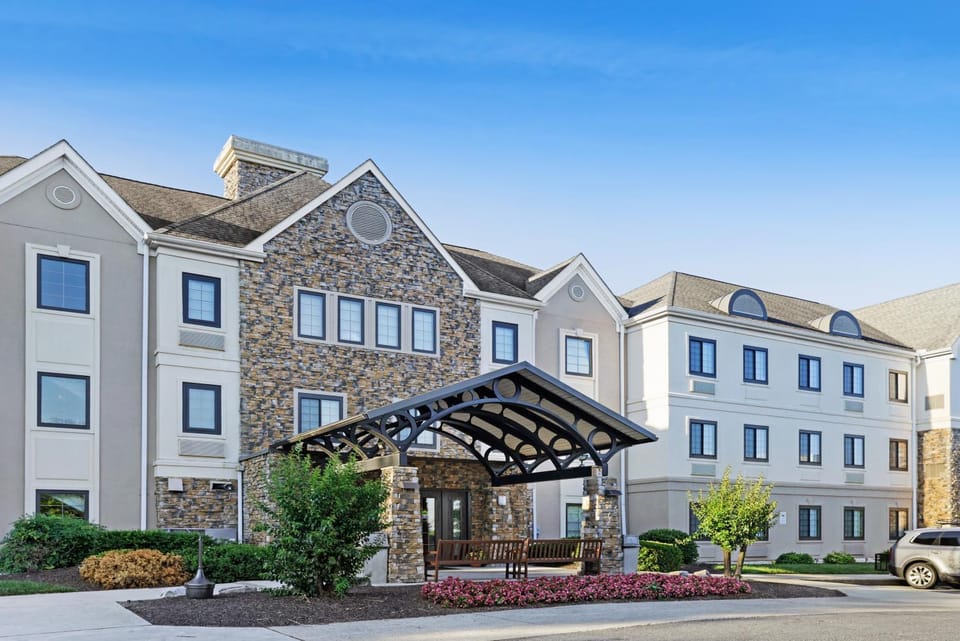 Property building, Facade/entrance