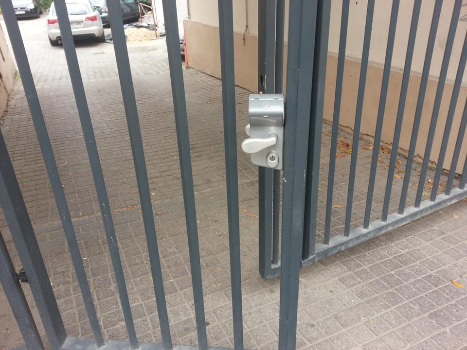 Facade/entrance, Street view