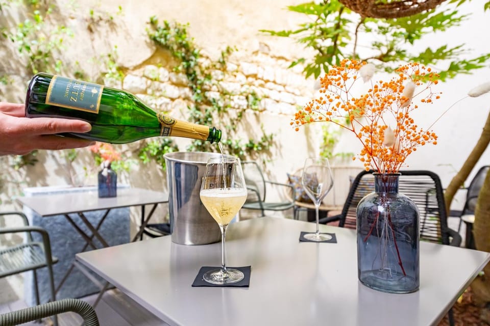 Patio, Balcony/Terrace, Alcoholic drinks