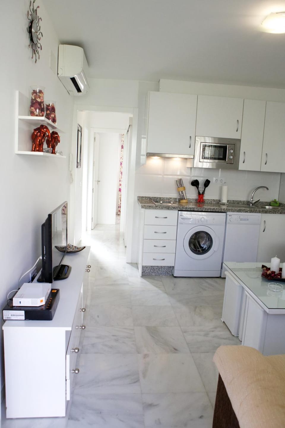 Spring, Bathroom, Kitchen or kitchenette, Living room, Photo of the whole room, Seating area, Dining area, Bedroom, On site, Area and facilities