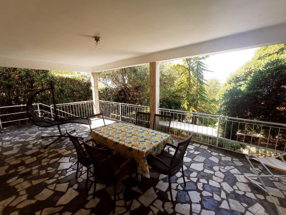 Patio, Garden, Balcony/Terrace