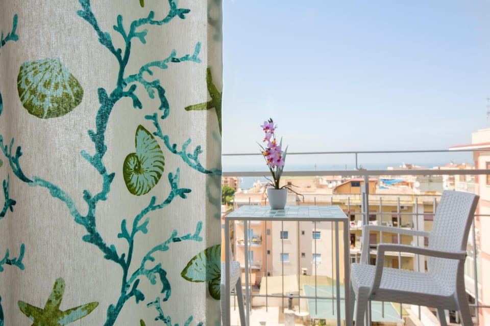 Day, Balcony/Terrace
