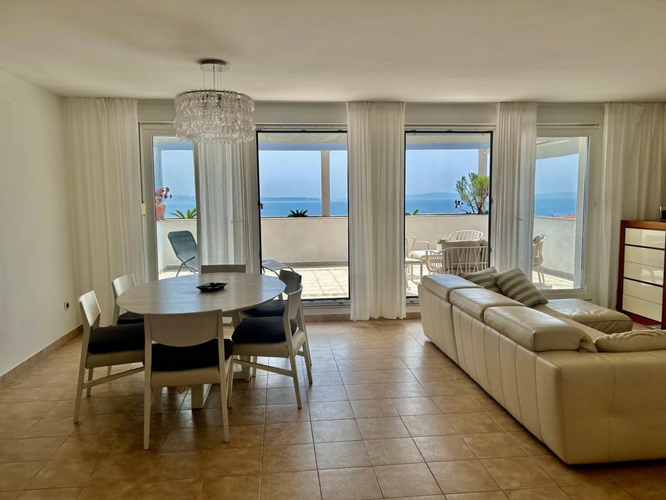 Lux View Beach Apt Apartment in Split