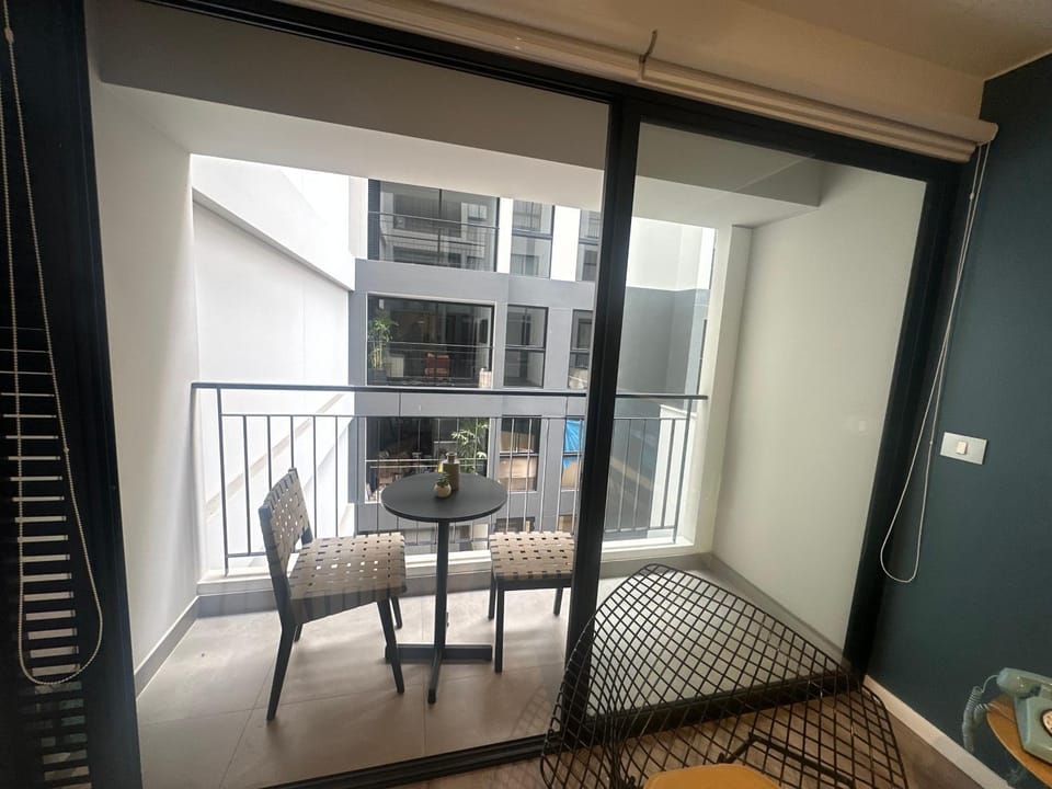 Restaurant/places to eat, Neighbourhood, View (from property/room), Balcony/Terrace, Supermarket/grocery shop, Shopping Area