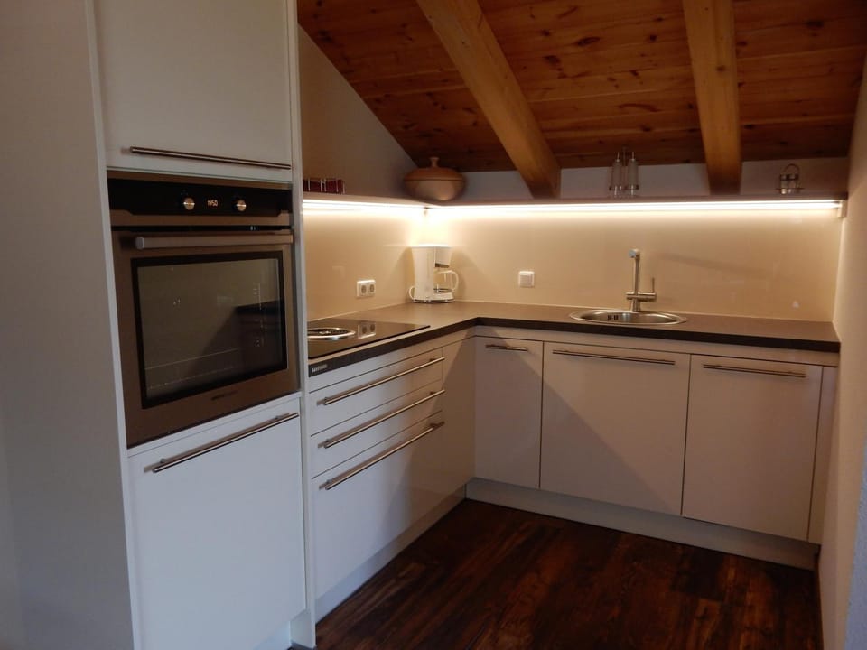 Photo of the whole room, Decorative detail, Decorative detail