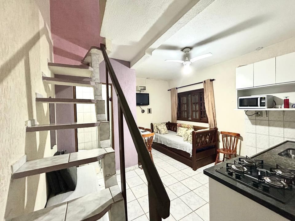 Kitchen or kitchenette, Living room, Seating area, Dining area, stove