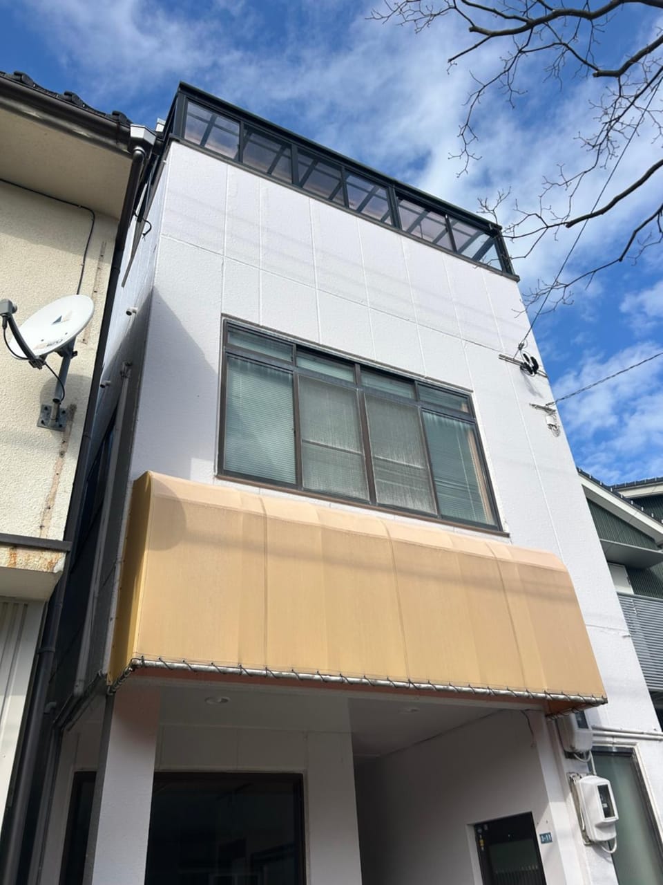 Property building, Day