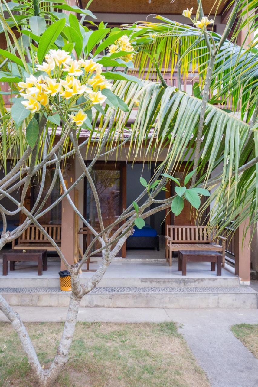 Asoka Homestay Vacation rental in Batu Layar