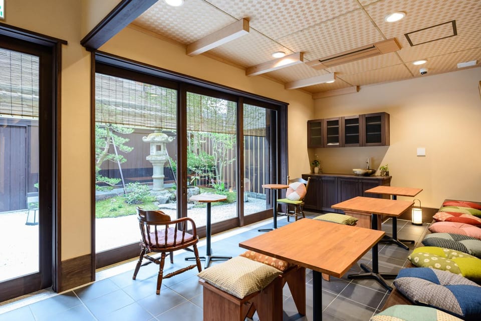 Communal lounge/ TV room, Internal: Not applicable to any particular room