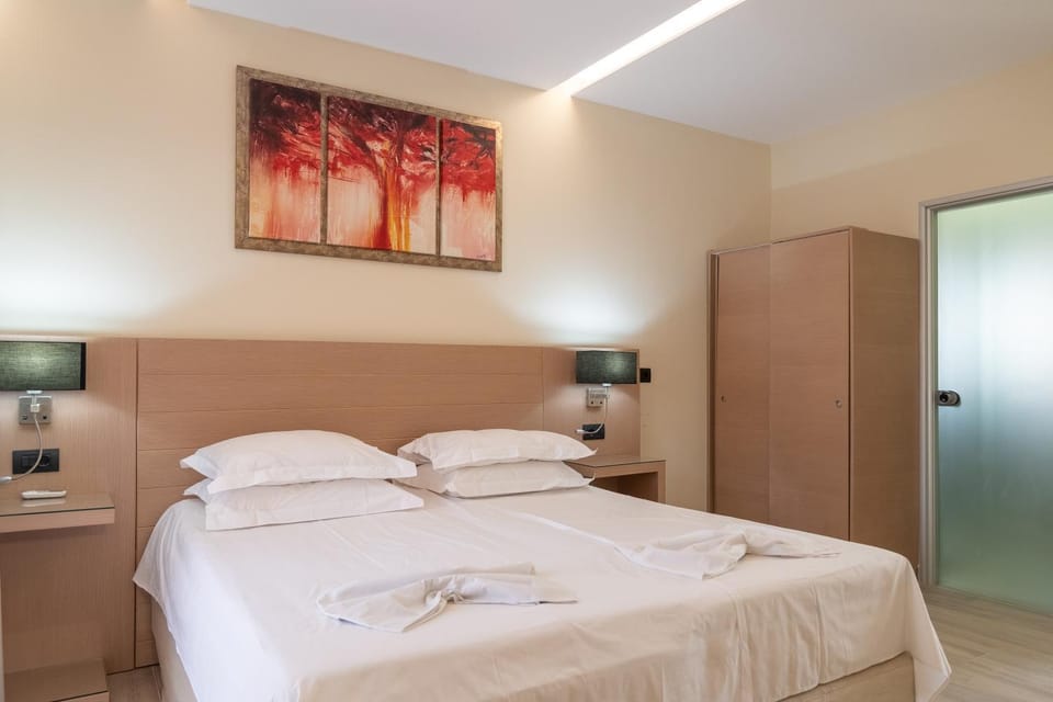 Platanias Aetheras Beach Apartment hotel in Agia Marina