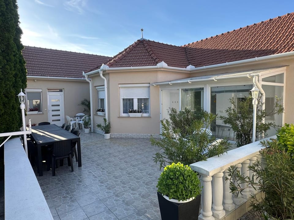 Patio, Balcony/Terrace, Garden view