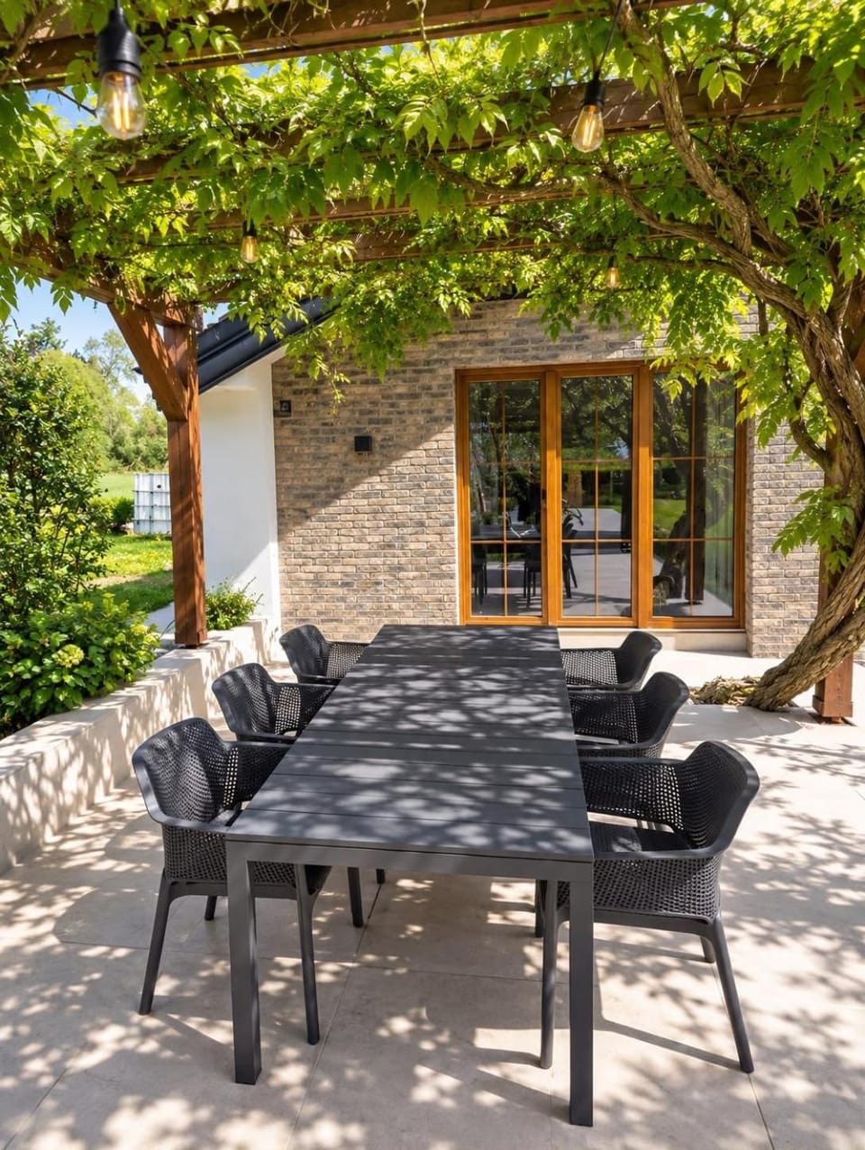 House Wisteria House in Croatia