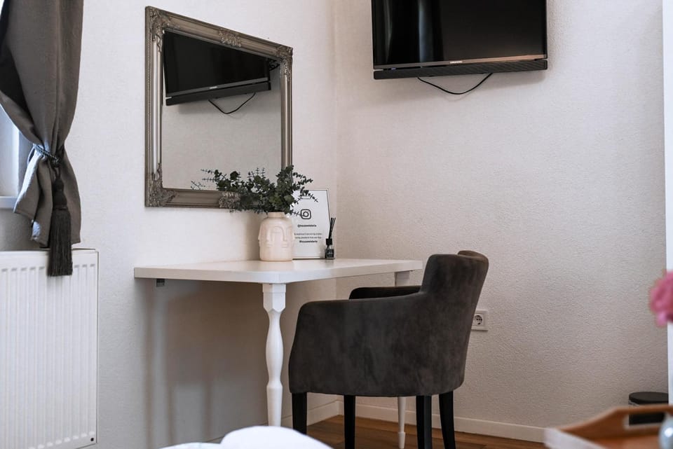 TV and multimedia, Bedroom