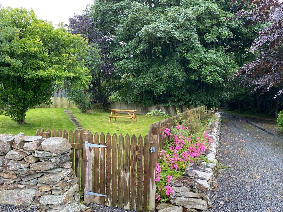 Old Station House - Kilfillan Cottage House in Scotland