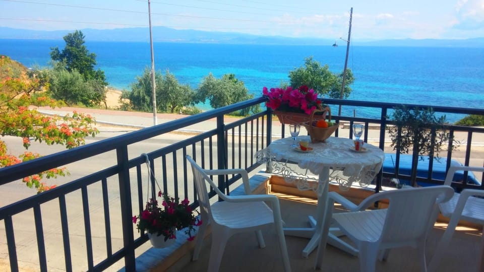Balcony/Terrace, Decorative detail, Beach, Sea view