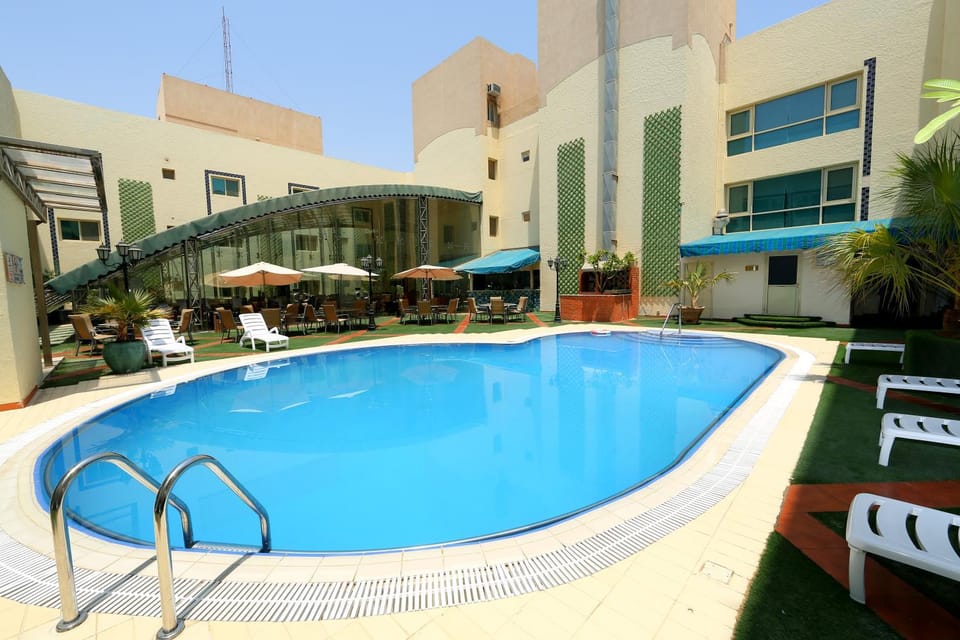 Pool view, Swimming pool