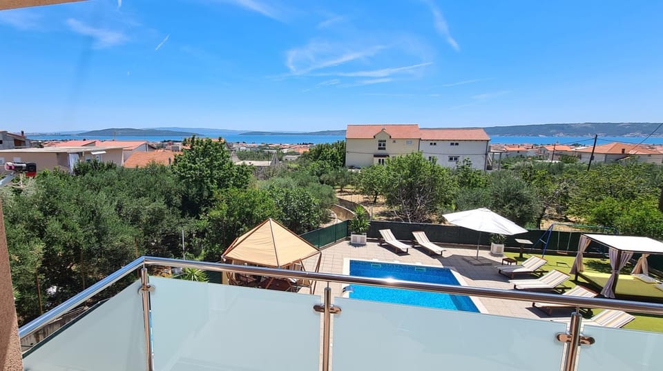Natural landscape, Pool view, Sea view, Swimming pool, sunbed