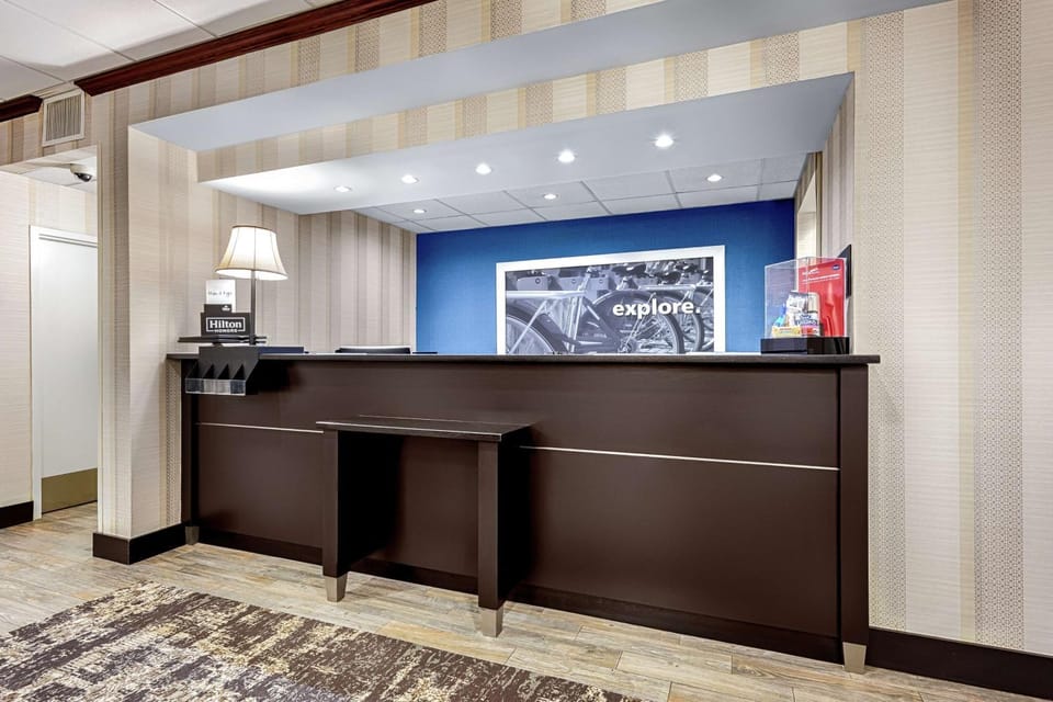 Lobby or reception, Lobby or reception