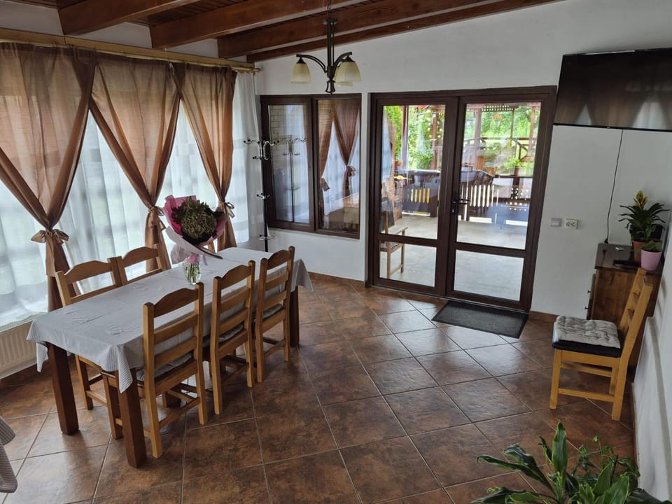 Casa Deea Bed and Breakfast in Romania