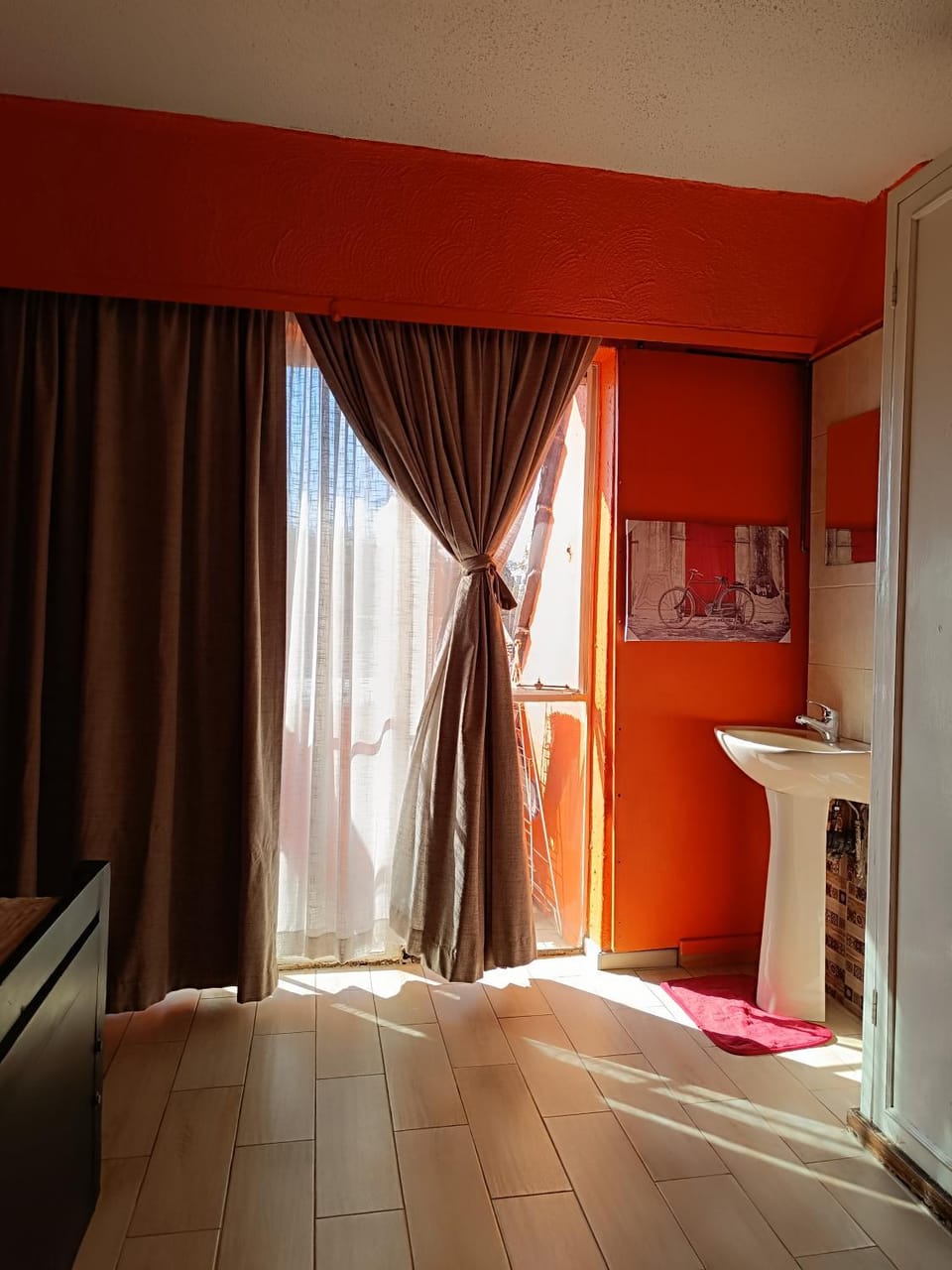 Lolo's 1bed Apt-Best location-2Balconies Apartment in Harare