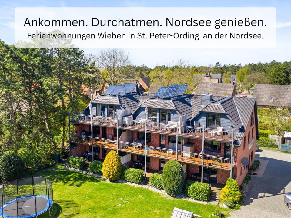 Property building, Bird's eye view, Garden, Balcony/Terrace, Garden view, Family