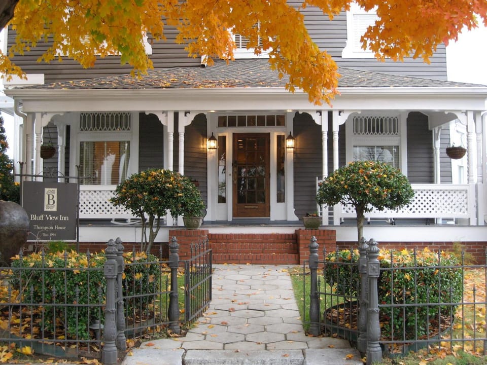 Property building, Facade/entrance