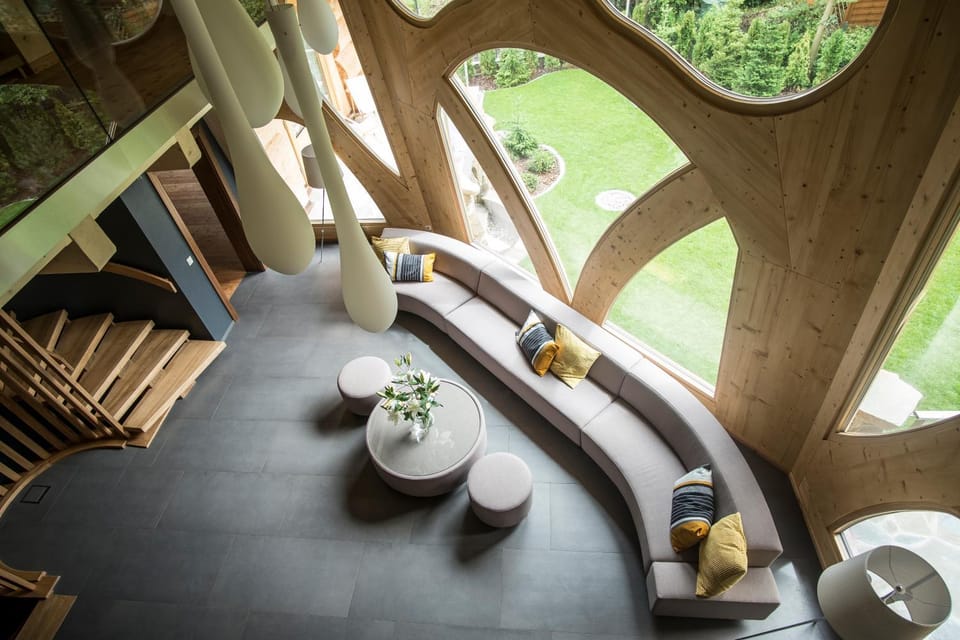 Communal lounge/ TV room, Living room, Lobby or reception, Lounge or bar, Seating area, Garden view, Internal: Not applicable to any particular room