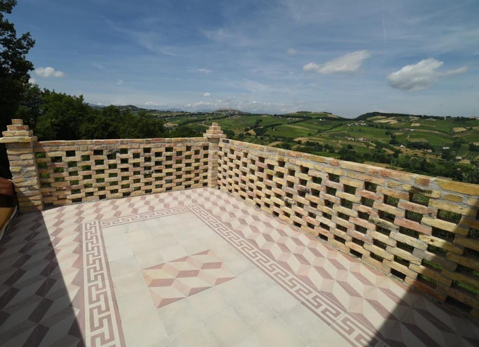 Agriturismo " La Valle degli Ulivi" Farm Stay in Abruzzo