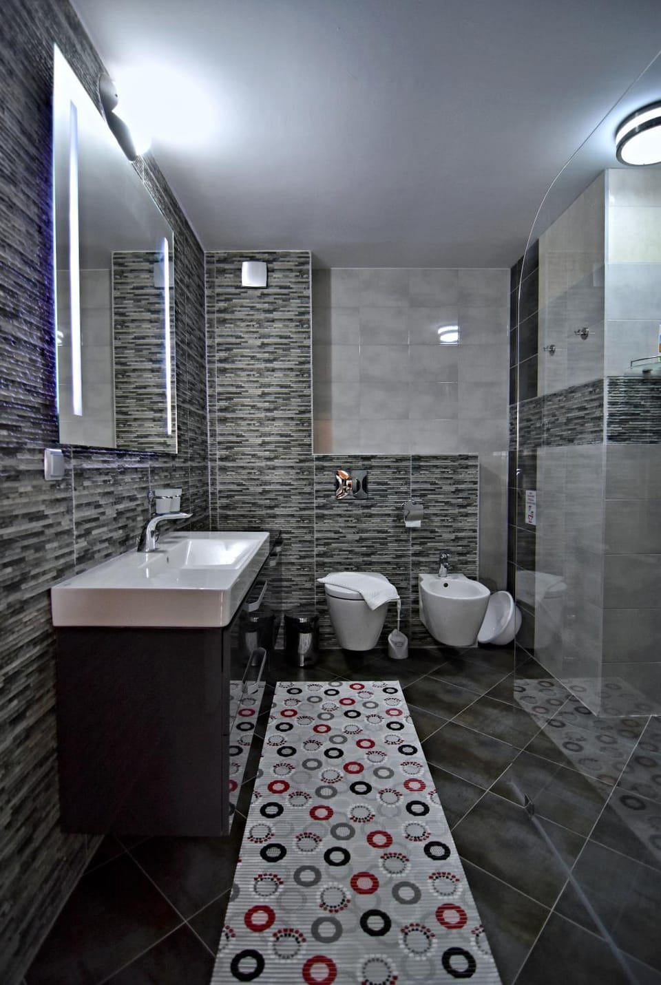 Shower, Toilet, Bathroom