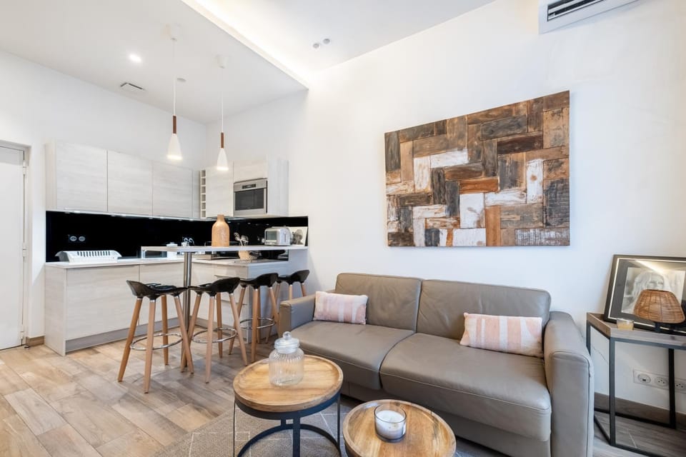 Property building, Living room