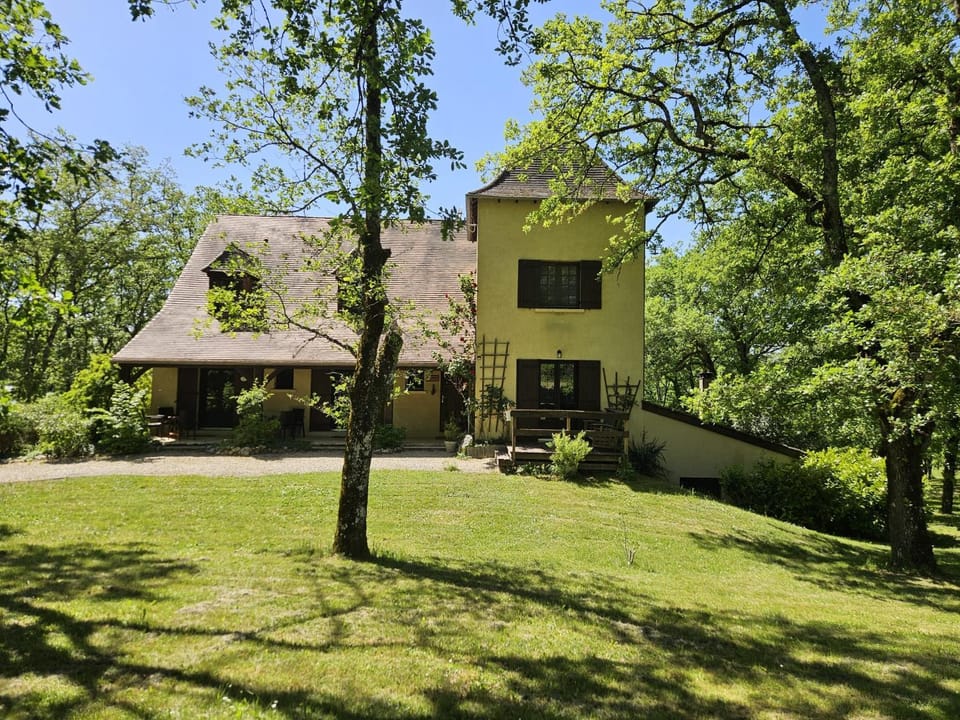 Property building, Spring, Garden