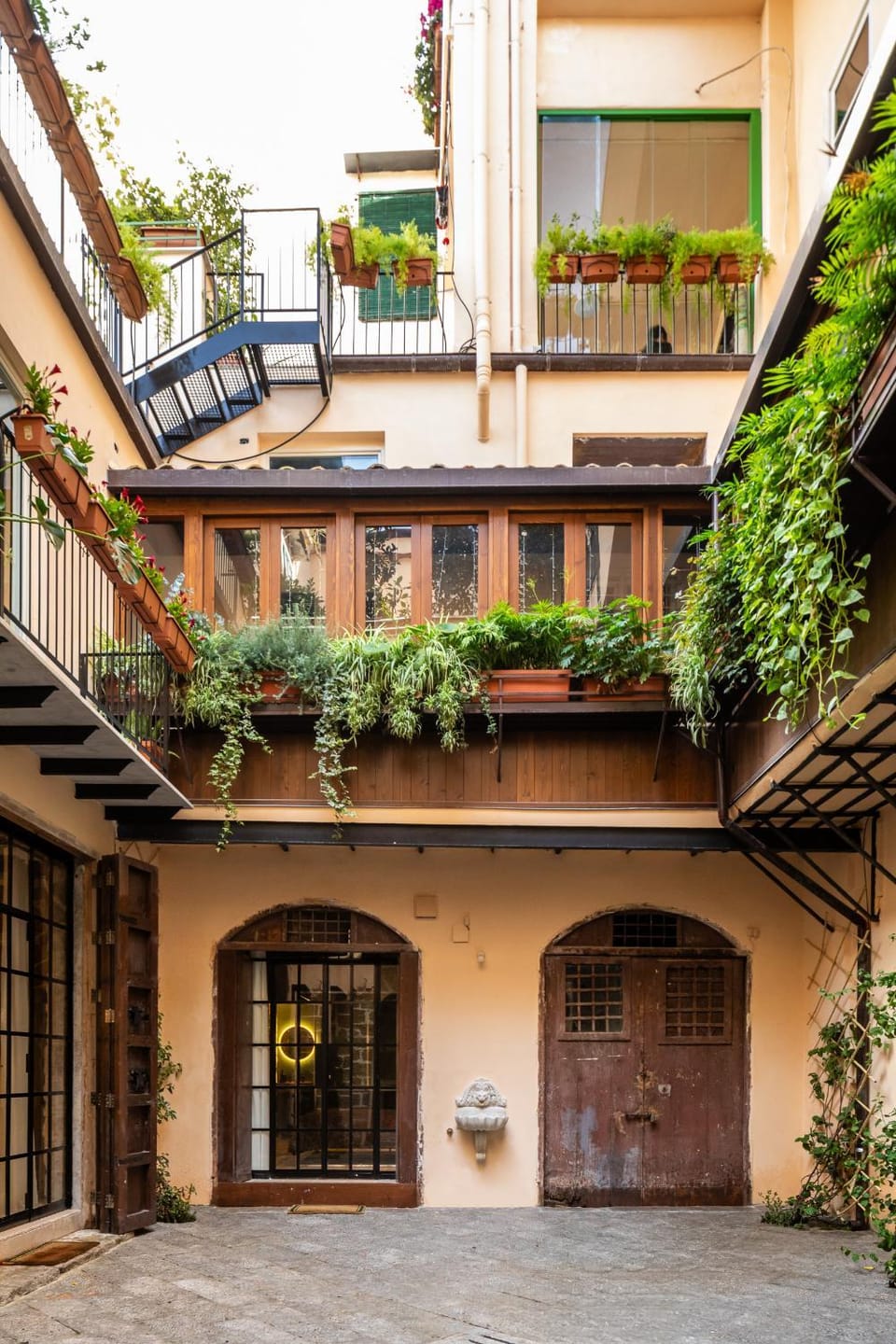 Patio, Inner courtyard view, Internal: Not applicable to any particular room