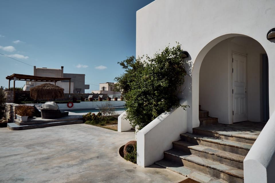 Property building, Day