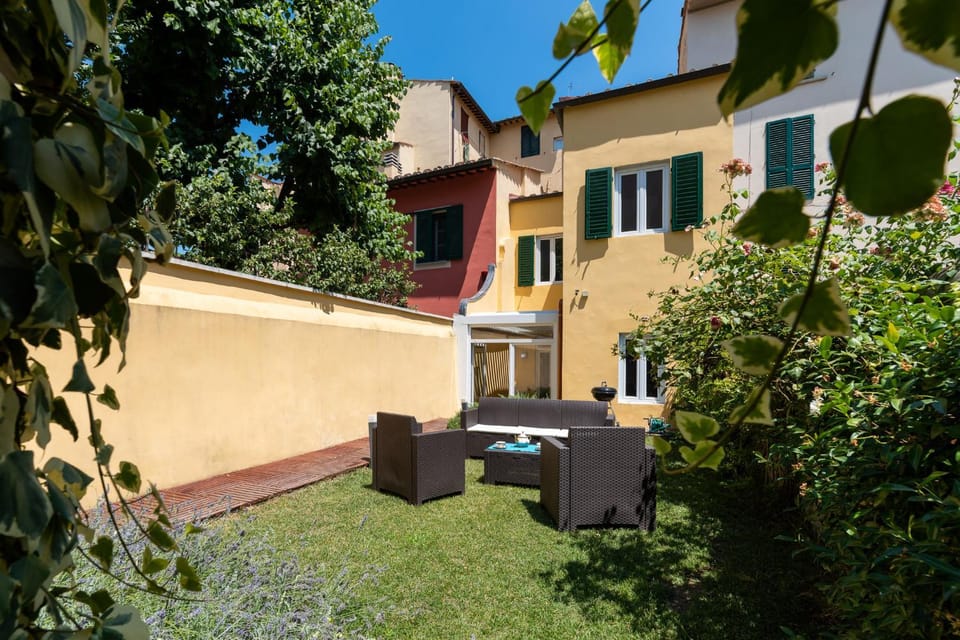 SCALA GARDEN Apartment Bed and Breakfast in Florence