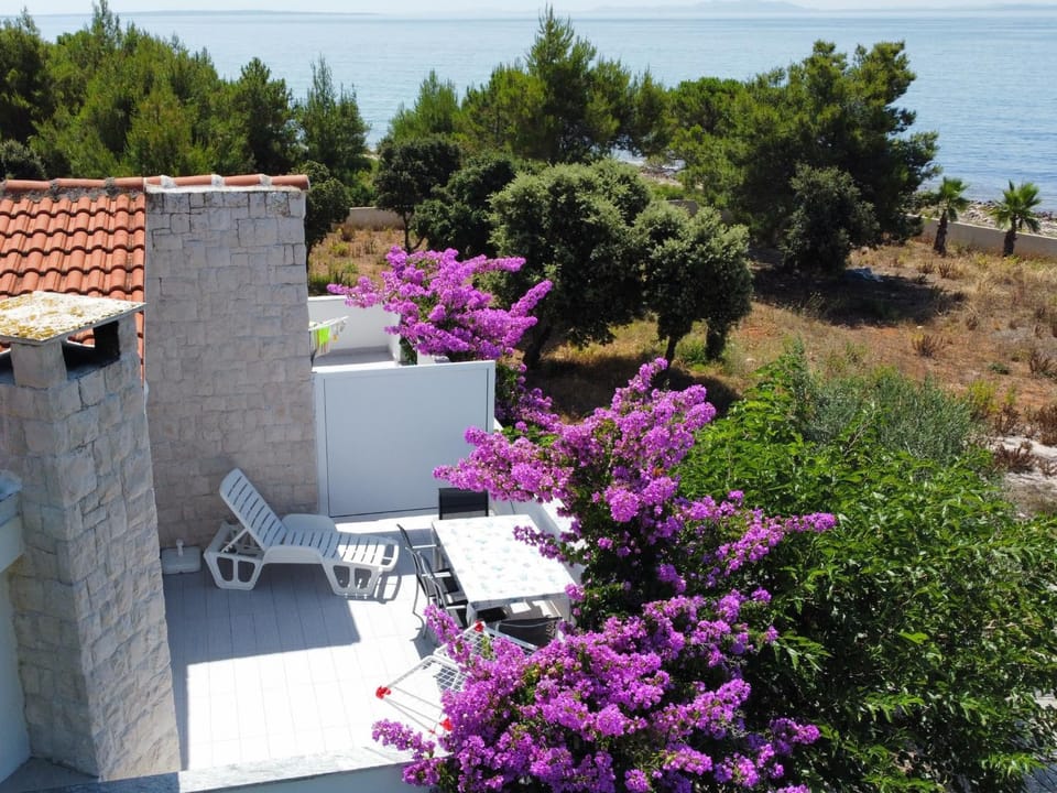 View (from property/room), Balcony/Terrace, Sea view
