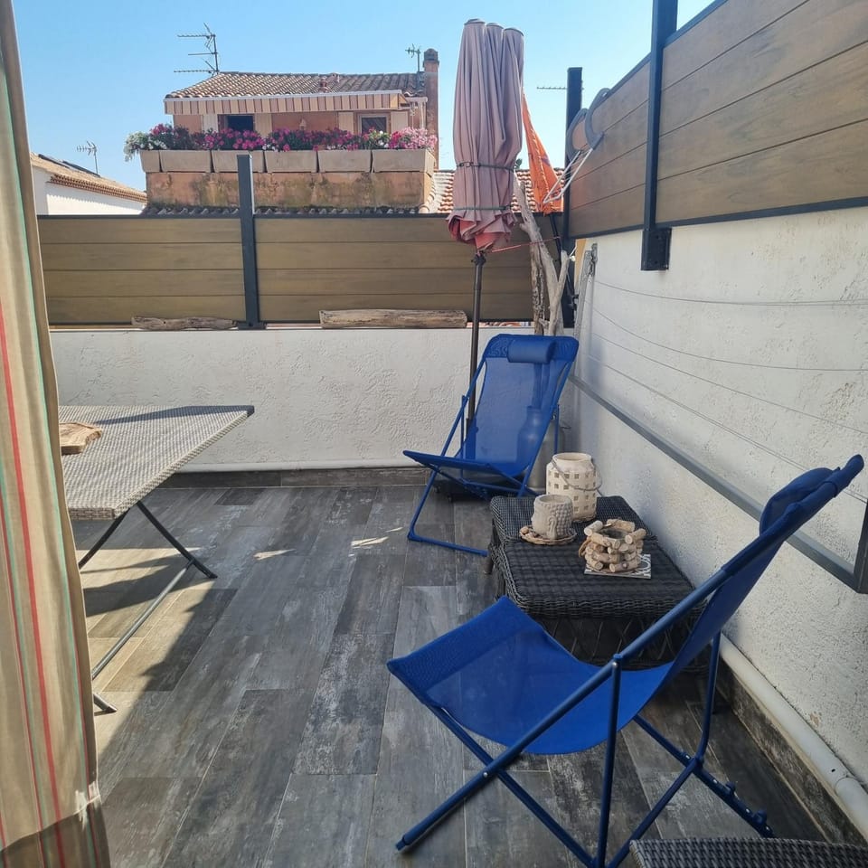 Patio, Day, View (from property/room), Balcony/Terrace, sunbed