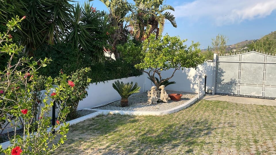 Garden, Garden view