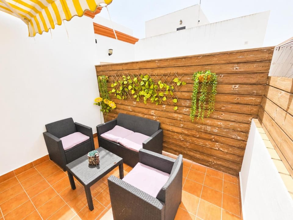 Off site, Balcony/Terrace