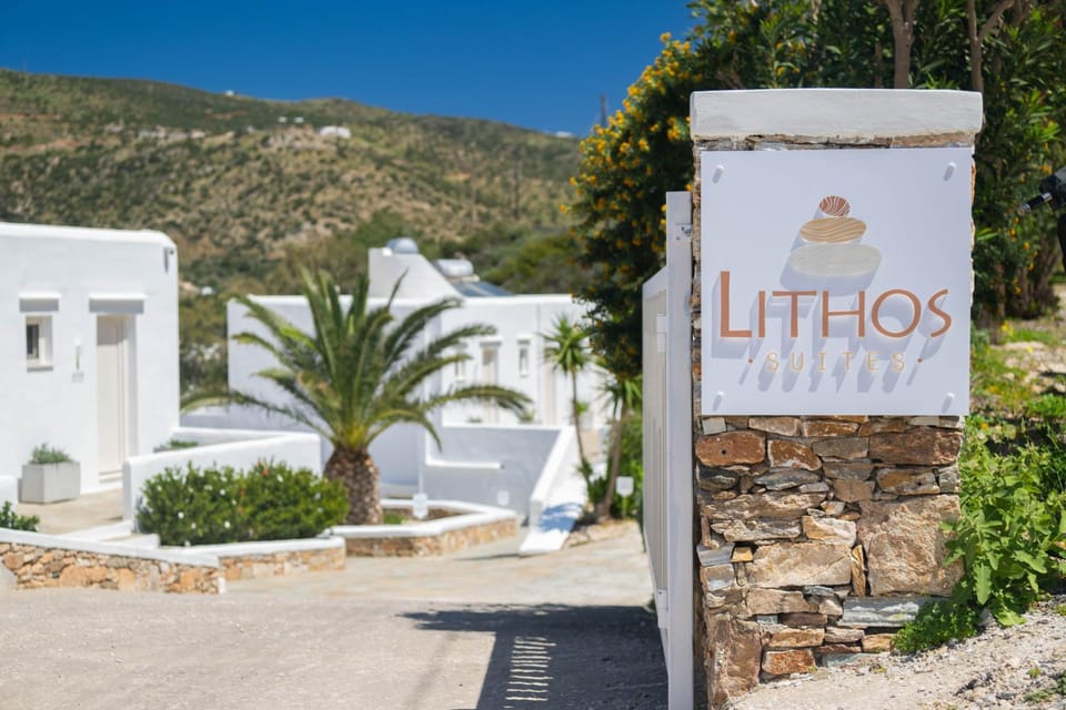Facade/entrance, Property logo or sign