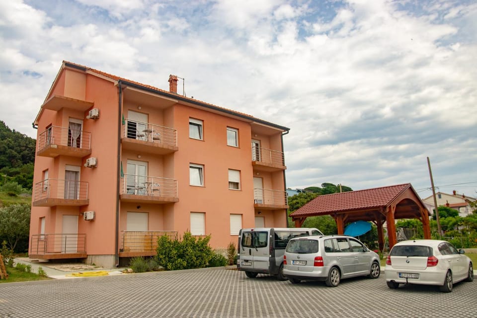 Property building, Street view, Parking