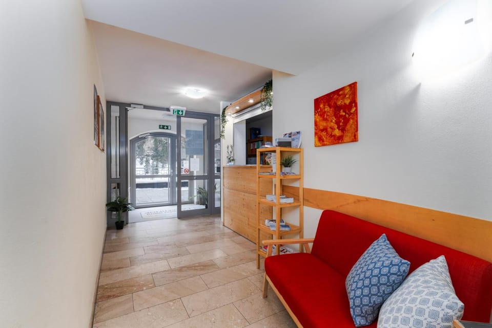 Facade/entrance, Lobby or reception