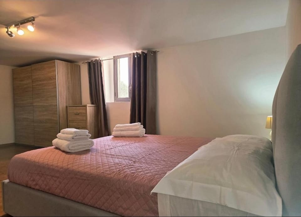 Casa Mastranza Apartment in Syracuse