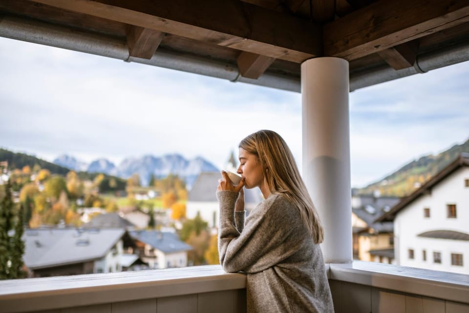 People, Balcony/Terrace, Mountain view