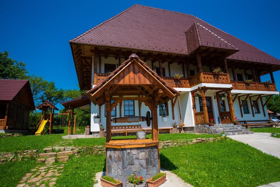 Pensiunea Agroturistica Raluca Farm Stay in Romania