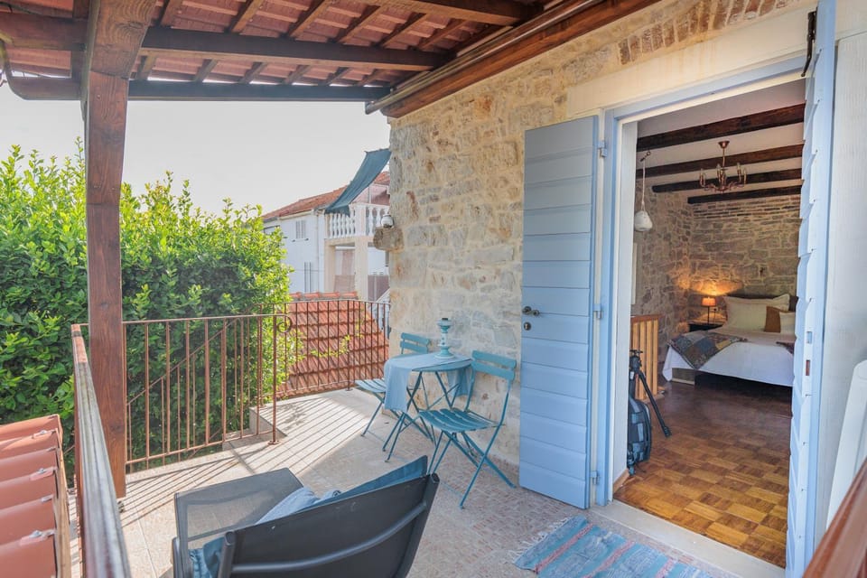 Balcony/Terrace, Seating area, Garden view