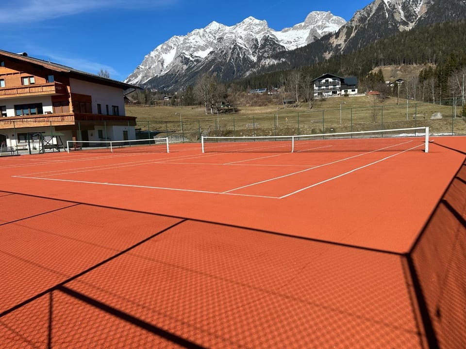 Tennis court