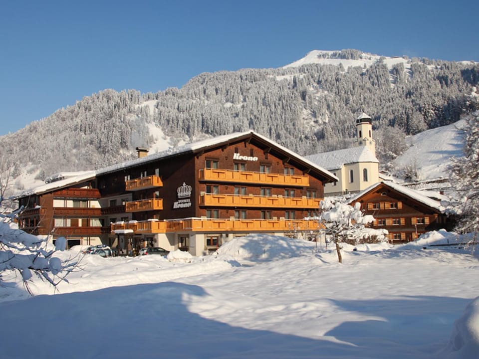 Property building, Winter